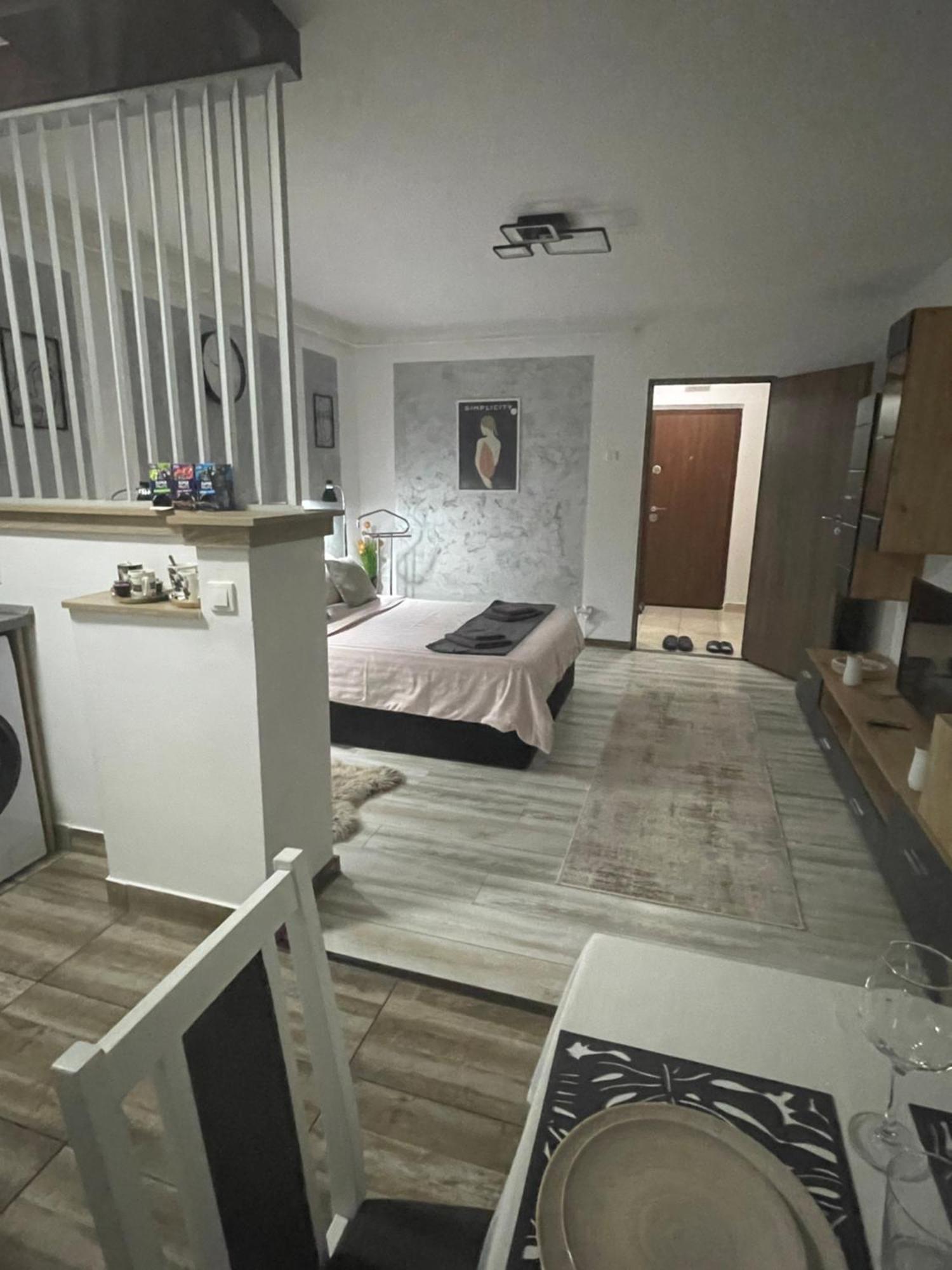 Central Studio Lcs ฮูเนโดอารา ภายนอก รูปภาพ